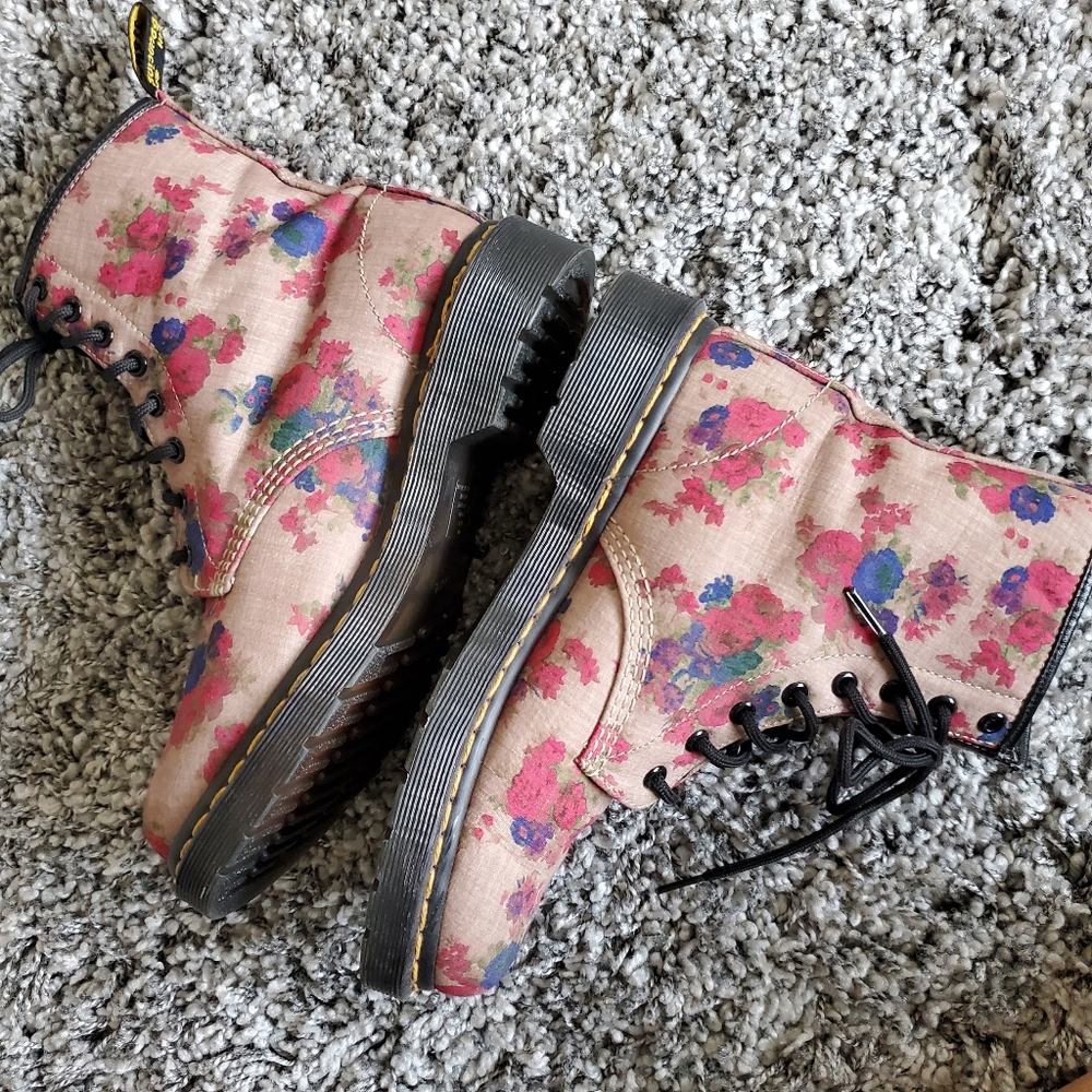 Dr. Martens Air Wair Boots